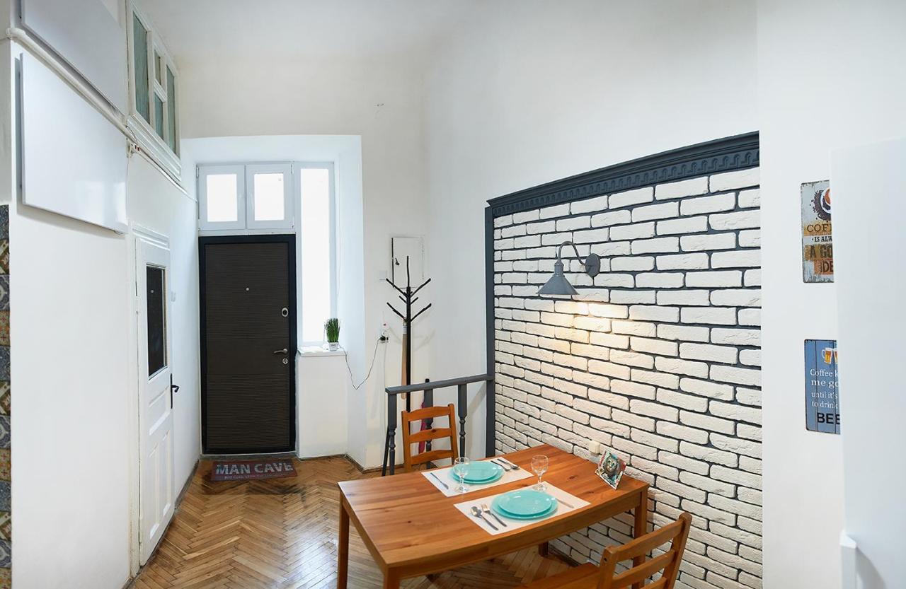 Stylish Apartments In The Center 利沃夫 外观 照片